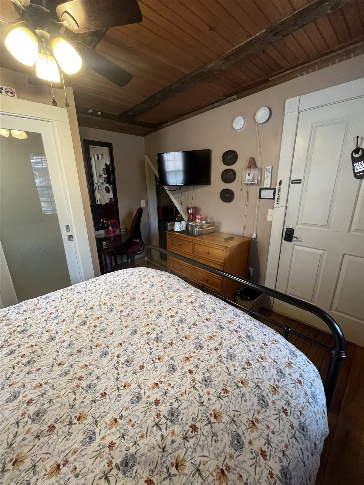 The Hubbard Room at The Kennebec Inn, Hallowell, Maine