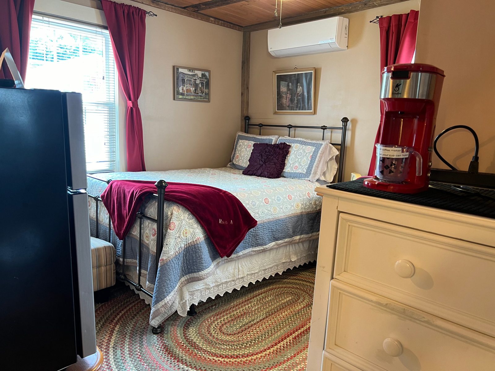 The Kennebec Inn
